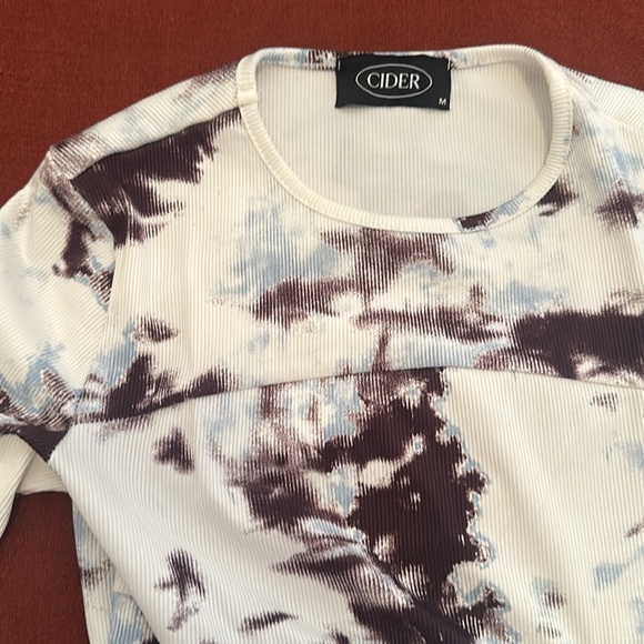 CIDER tie dye long sleeve crop top - Picture 4 of 5